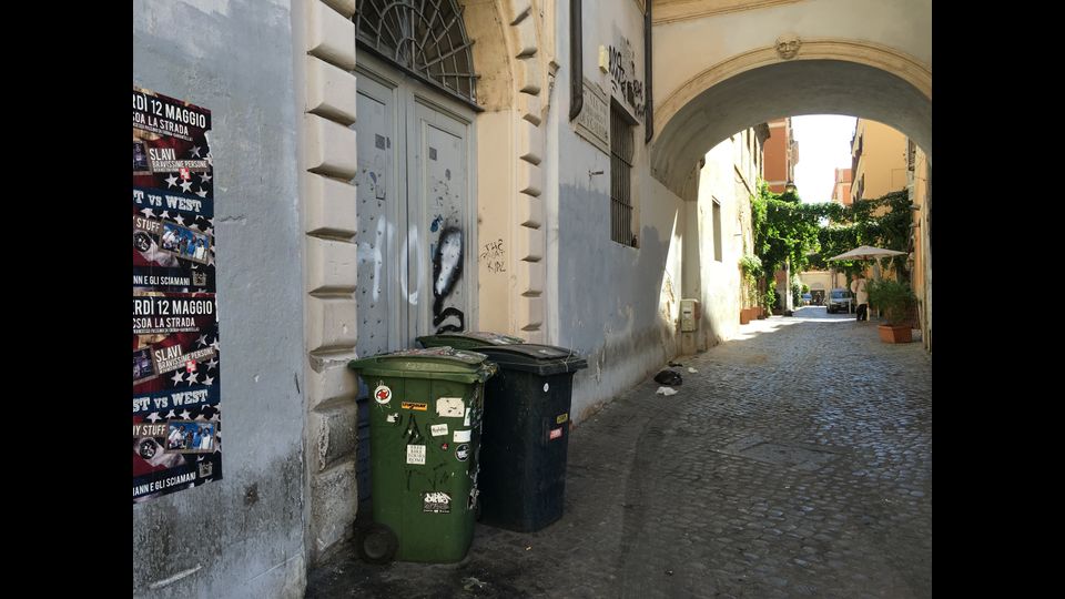 Via dell'Arco di San Calisto (foto di Cecilia Scaldaferri)