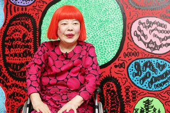 L'artista giapponese Yayoi Kusama, ha 88 anni e vive per sua scelta in un manicomio. (Afp)