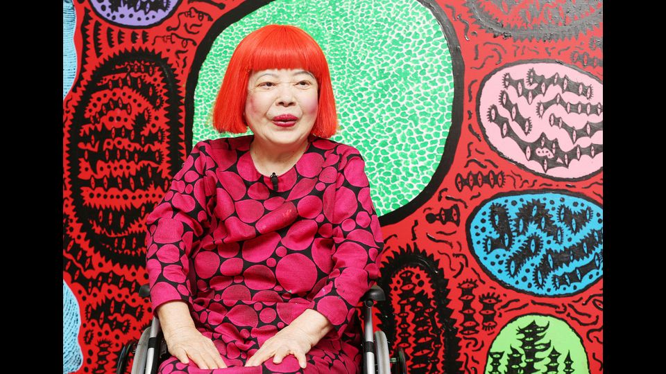 L'artista giapponese Yayoi Kusama, ha 88 anni e vive per sua scelta in un manicomio. (Afp)