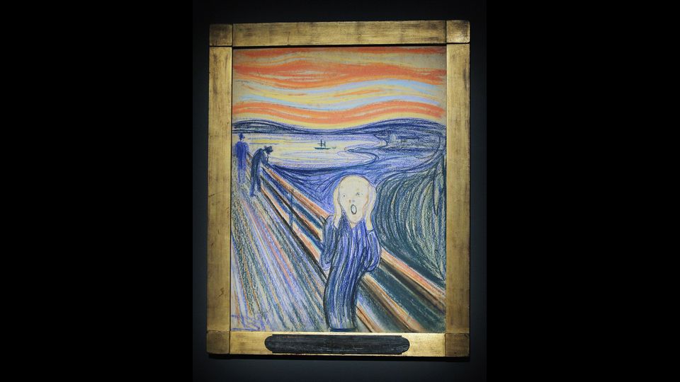 &quot;L'urlo&quot;, quadro del pittore norvegese Edvard Munch, &egrave; stato battuto all'asta a New York per 119,9 milioni di dollari. La vendita &egrave; durata 12 minuti ed era partita da 80 milioni di dollari, ma le offerte crescevano di oltre 10 milioni ogni minuto (Afp)