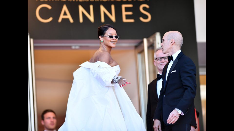 &nbsp;La cantante Rihanna e il produttore statunitense Jeffrey Katzenberg alla proiezione del film &quot;Okja&quot; (Afp)&nbsp;