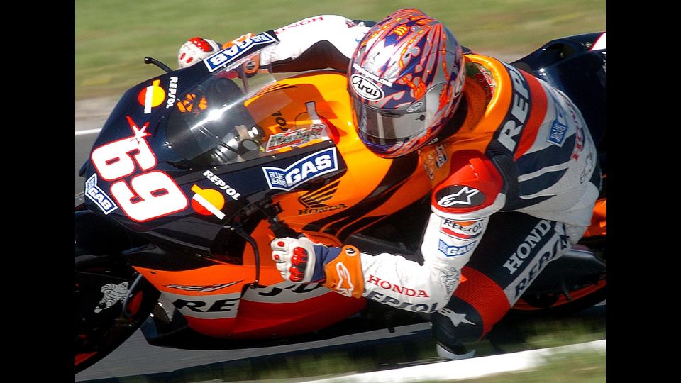 Nicky Hayden durante la prima sessione di qualificazione per il Gran Premio d'Australia MotoGP, Phillip Island, il 15 ottobre 2004 (Afp) &nbsp;
