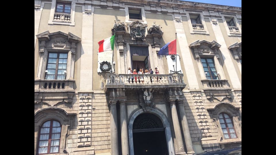 Il menu preparato dallo chef stellato Pino Cuttadia del ristorante La madia di Licata (Agrigento) prevedeva: nuvola di caprese, mozzarella e pomodoro; baccal&agrave; all'affumicatura di pigna, condimento alla pizzaiola; trasparenza di tenerume di cocuzza; arancina di riso con rag&ugrave; di triglia e finocchietto selvatico; ricciola lisciata all'olio di cenere e cornucopia di cialda di cannolo, ricotta e arancia&nbsp;