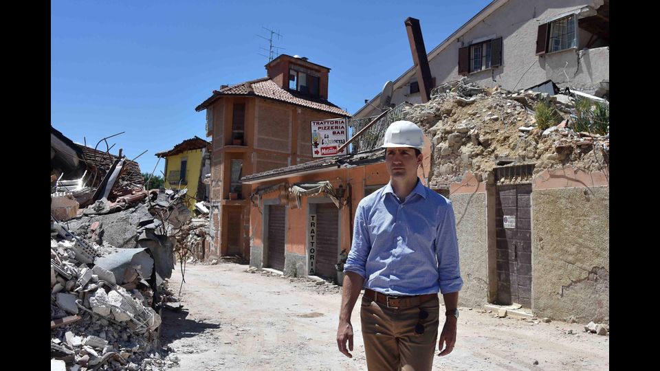 &nbsp;Justin Trudeau visita Amatrice (Afp)