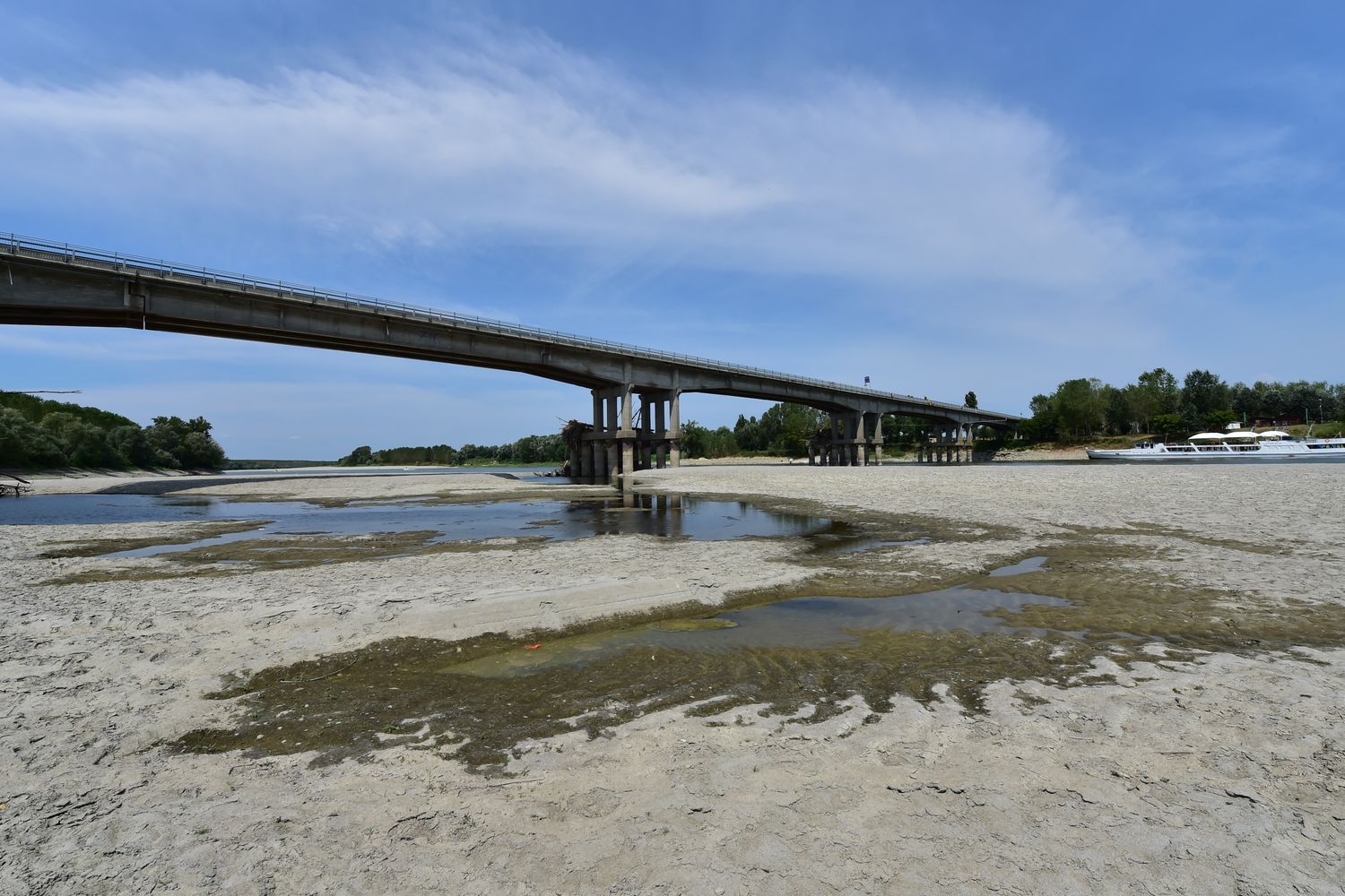 Siccità fiumi Italia (Afp)