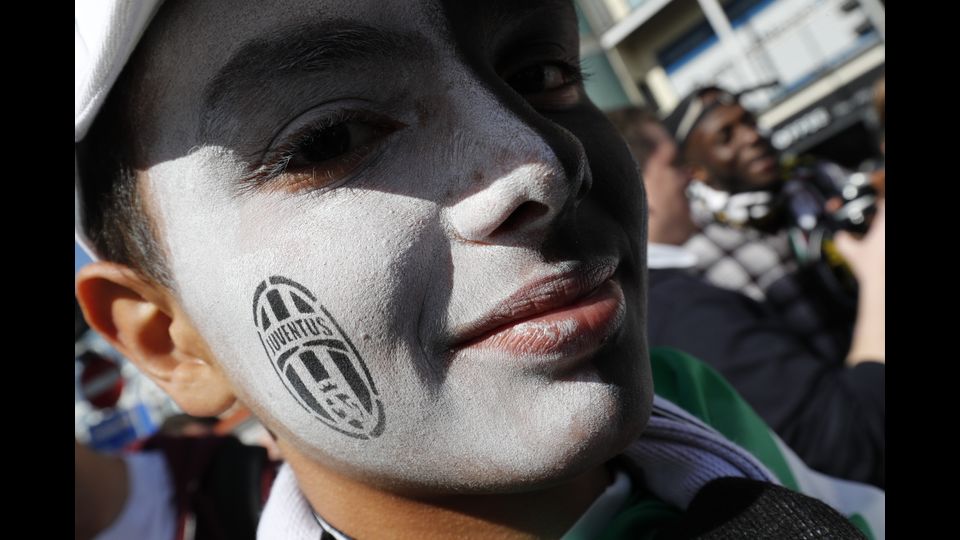Una tifosa della Juventus (Afp)&nbsp;