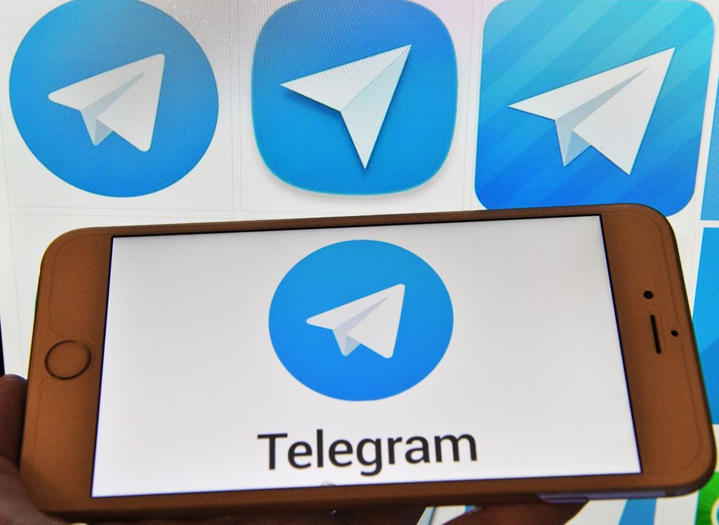 &nbsp;Telegram