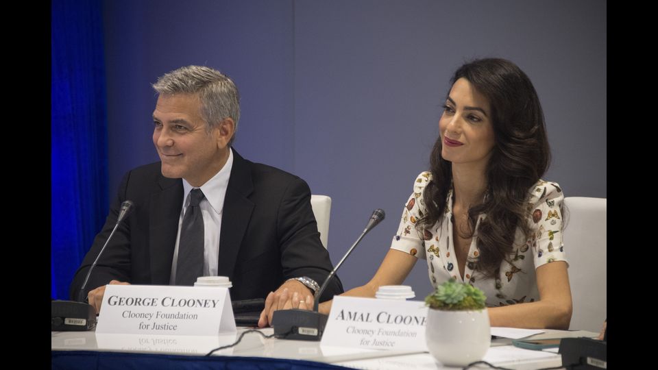 George Clooney &nbsp;e sua moglie Amal alla 71ma sessione dell'Assemblea generale delle Nazioni Unite a New York il 20 settembre 2016 (Afp)