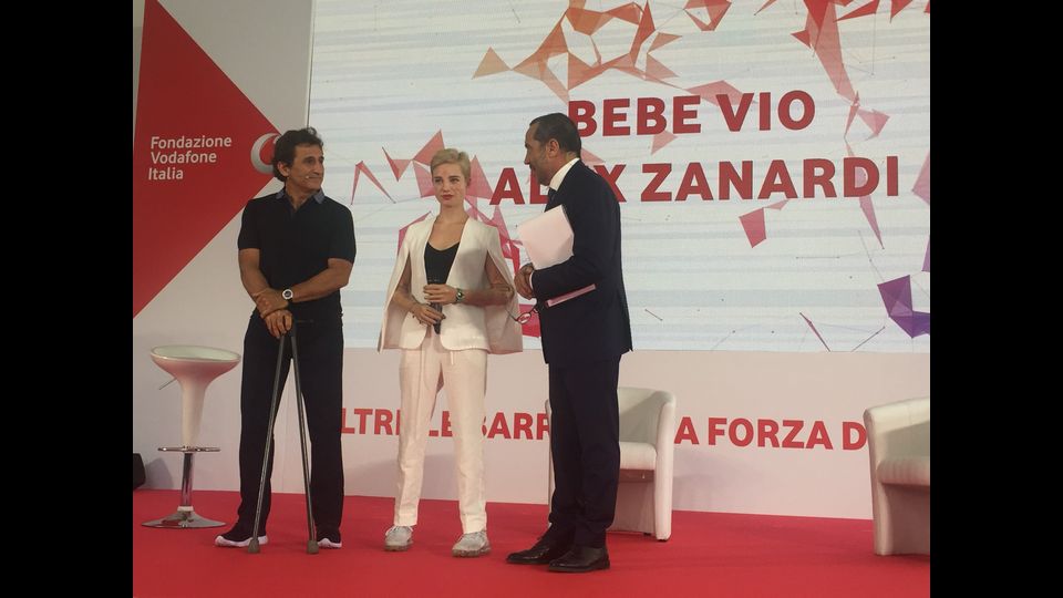&nbsp;Fondazione Vodafone lancia Progetto Oso per atleti con disabilit&agrave;, trai presenti anche Bebe Vido e Alex Zanardi