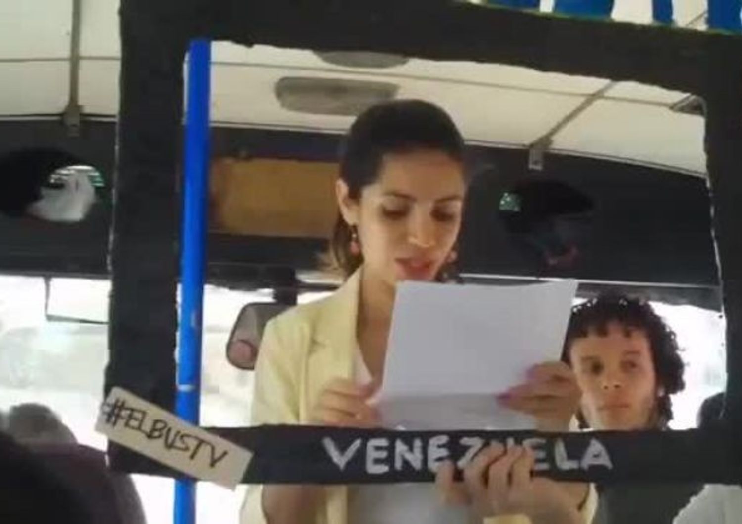 In Venezuela i giornalisti sfidano la censura facendo i tg negli autobus&nbsp;
