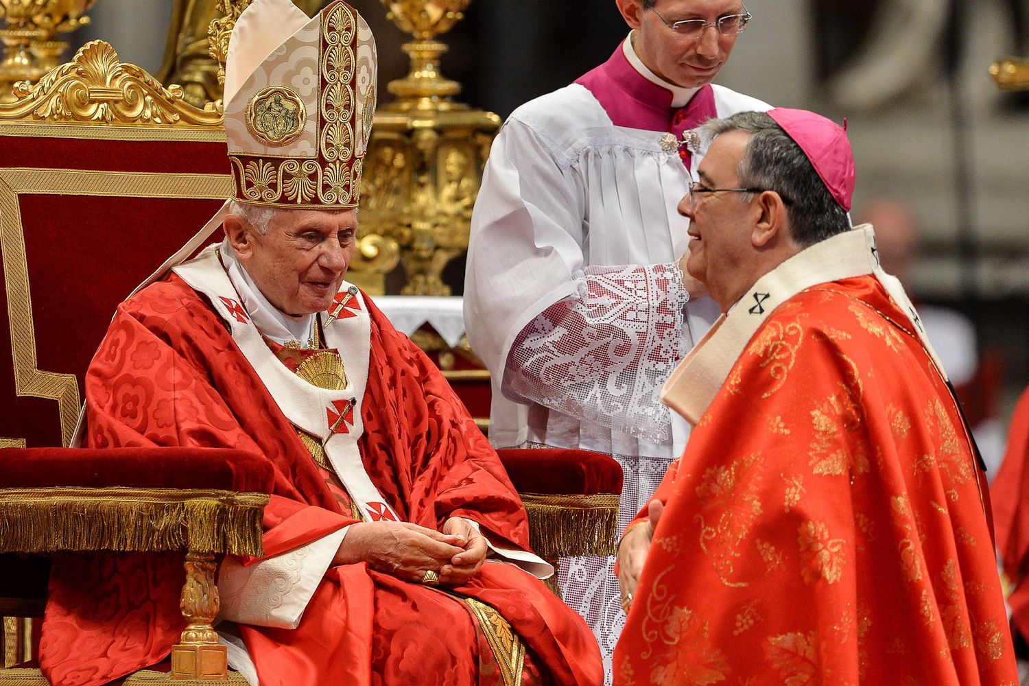 &nbsp;Papa Ratzinger e Monsignor Zecca(Afp)