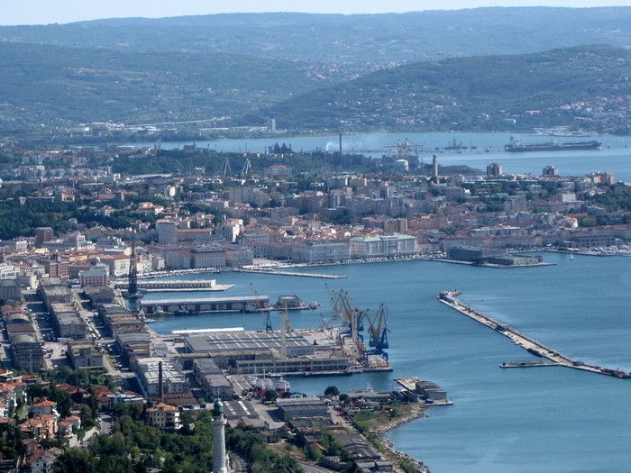 &nbsp;Il porto di Trieste