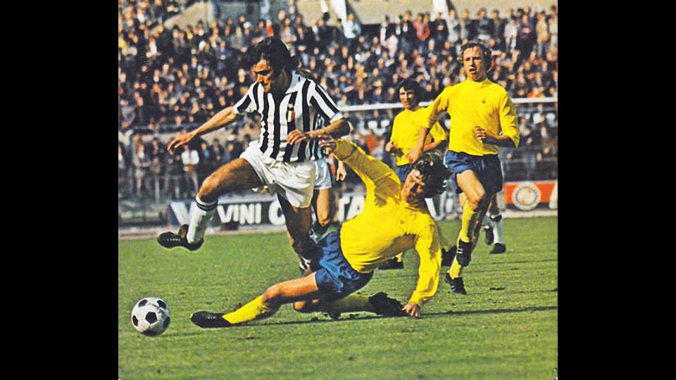 Antonello Cuccureddu nel 1973 in Juventus-Derby County, semifinale di andata di Coppa dei Campioni