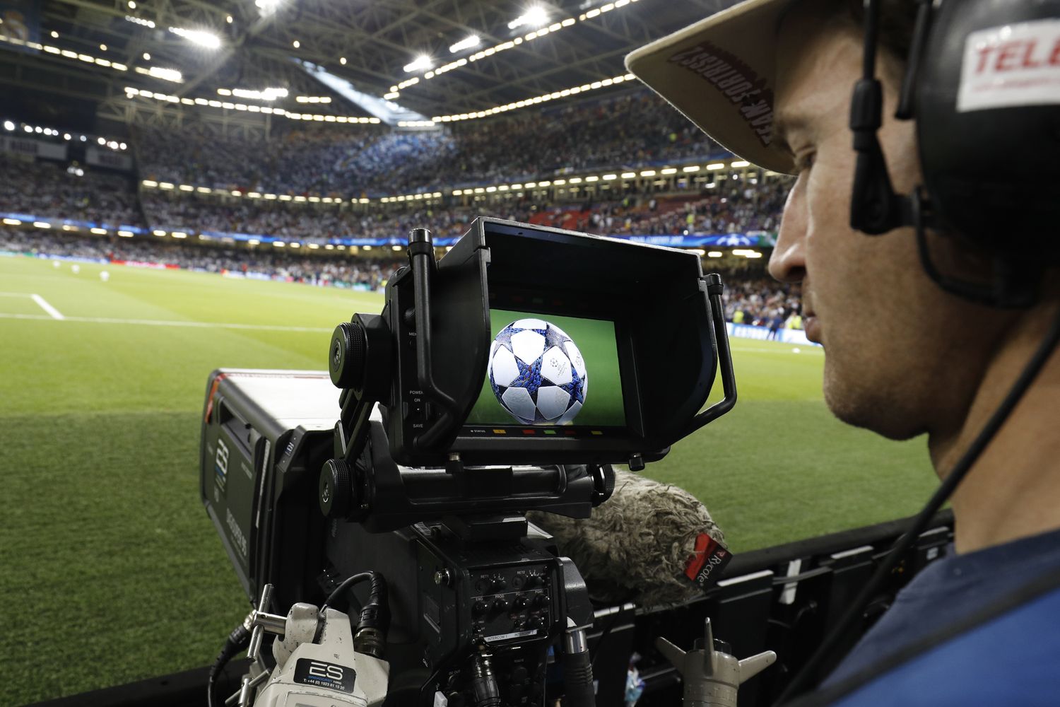 Ripresa tv a bordo campo (AFP)&nbsp;