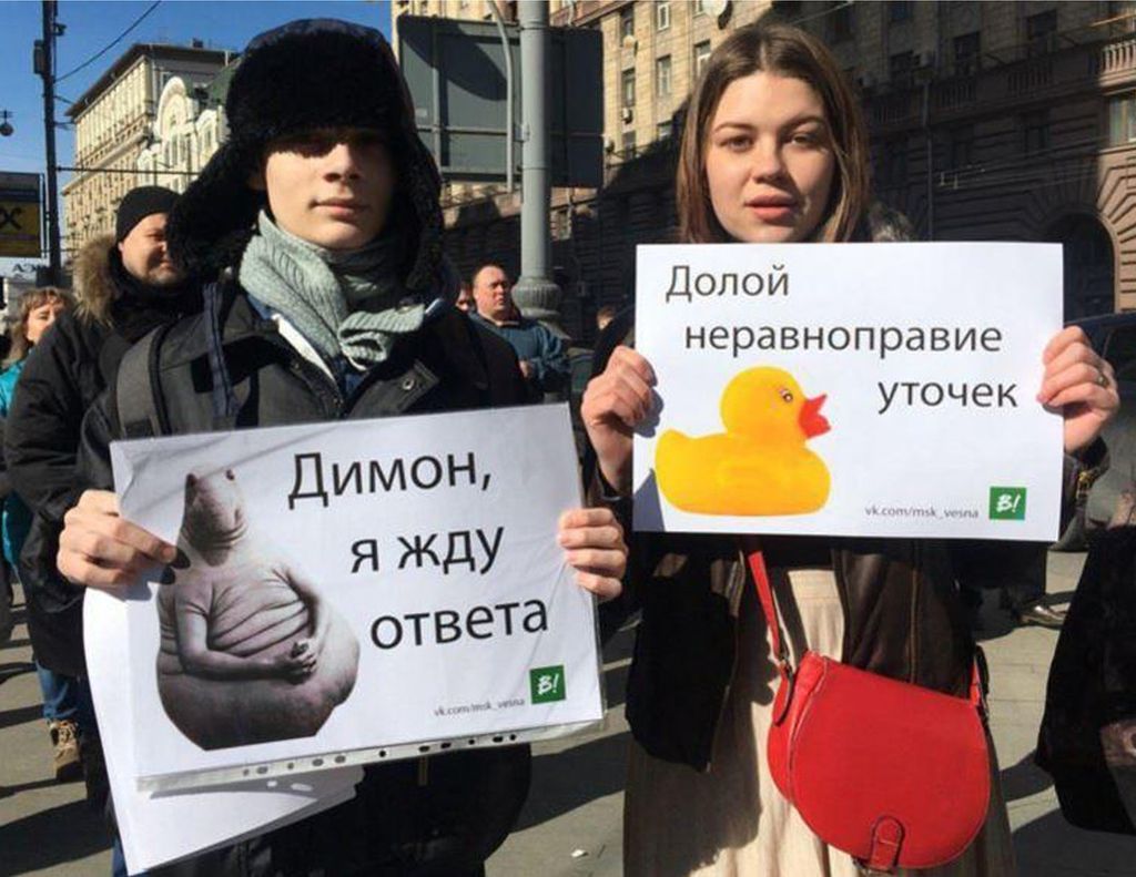 &nbsp;Mikhail Samin, 17 anni, fermato dalla polizia a Mosca mentre partecipava alla protesa anti-corruzione indetta da Navalny il 26 marzo