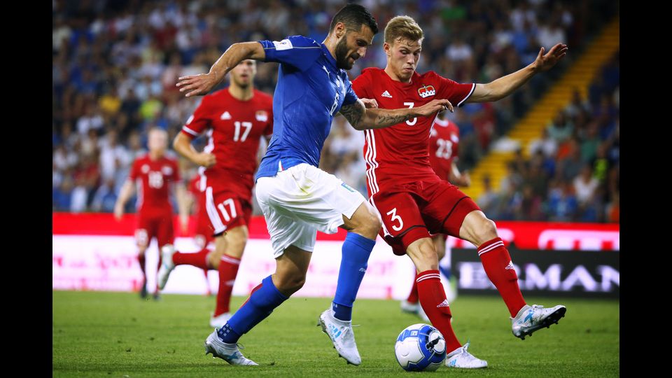 Antonio Candreva e Maximilian Goppel (Afp)