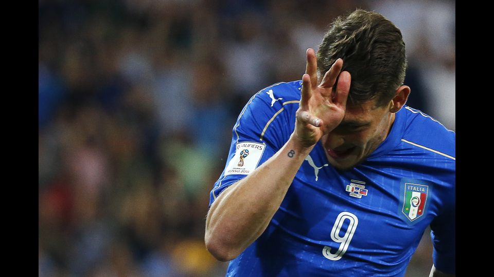 &nbsp;Andrea Belotti festeggia dopo il suo gol contro il Liechtenstein (Afp)