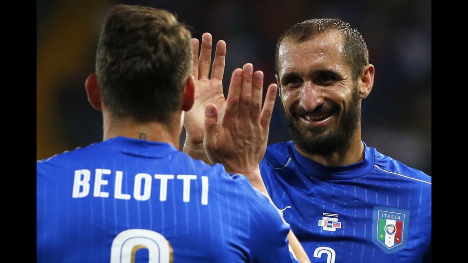 Andrea Belotti e Giorgio Chiellini (Afp)