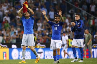 &nbsp;Il portiere italiano Gianluigi Buffon, Lorenzo Insigne e Andrea Belotti esultano dopo la fine della partita di calcio per la qualificazione alla Coppa del Mondo FIFA 2018 tra l'Italia e il Liechtenstein (Afp)
