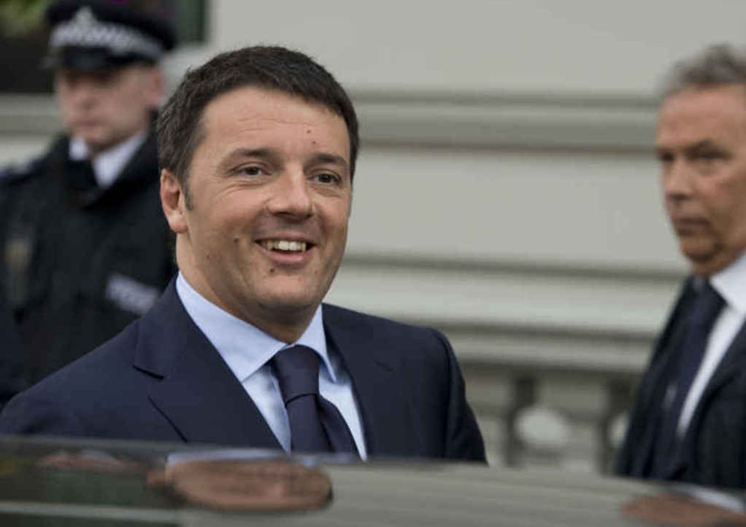 Renzi: "fiducia in Descalzi, felice di averlo nominato"