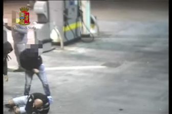 operazione macula (fotogramma video)&nbsp;