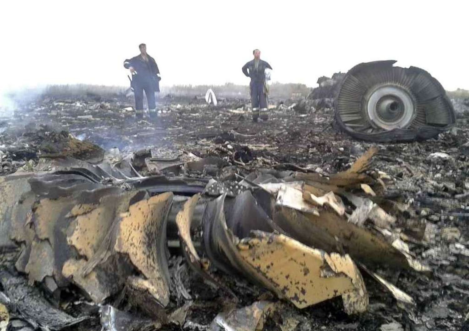 Malaysia Airlines plane crashes in Ukraine