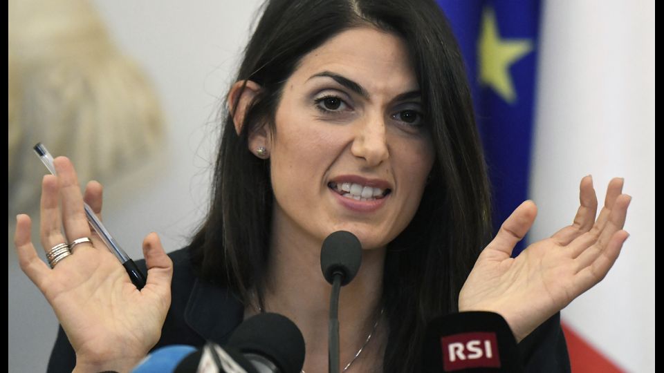 21/09/2016 In una conferenza stampa in Campidoglio Virginia Raggi annuncia il ritiro della candidatura della citt&agrave; per ospitare le Olimpiadi del 2024 (AFP)&nbsp;