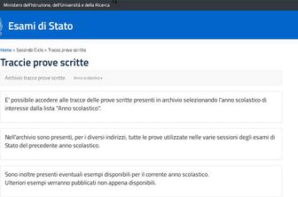 Il ministero dell&rsquo;Istruzione ha pubblicato il 19 giugno sul suo sito le tracce degli esami di Stato. Tutto secondo le regole se non che &nbsp;la sezione dedicata alle prove degli studenti delle scuole superiori viene nominata &lsquo;Traccie&rsquo;, con una &lsquo;i&rsquo; di troppo. Un refuso evidente, che fa ancora pi&ugrave; sorridere se si pensa che sia stato pubblicato sul sito del Miur, nella sezione dedicata alle prove che gli studenti devono superare per dimostrare di aver completato con merito il percorso di studi. Chiss&agrave; nelle prove di italiano quanto costerebbe un errore grammaticale del genere, di sicuro tra i peggiori che uno studente possa fare.&nbsp;&quot;Abbiamo visto il refuso sul sito degli Esami di Stato e siamo subito intervenuti per farlo correggere. Si tratta di un errore di battitura, di un errore materiale che, naturalmente, non doveva esserci, tanto pi&ugrave; su una pagina che riguarda gli Esami&quot;. E' quanto si legge in una nota del Miur in cui si sottolinea che &quot;il fornitore tecnico che gestisce l'inserimento dei contenuti sul sito del Ministero ci ha fatto pervenire una lettera di scuse per l'episodio accaduto che arreca un danno d'immagine alla nostra istituzione&quot;.