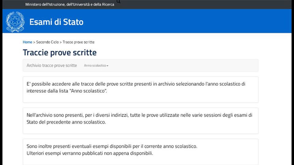 Il ministero dell&rsquo;Istruzione ha pubblicato il 19 giugno sul suo sito le tracce degli esami di Stato. Tutto secondo le regole se non che &nbsp;la sezione dedicata alle prove degli studenti delle scuole superiori viene nominata &lsquo;Traccie&rsquo;, con una &lsquo;i&rsquo; di troppo. Un refuso evidente, che fa ancora pi&ugrave; sorridere se si pensa che sia stato pubblicato sul sito del Miur, nella sezione dedicata alle prove che gli studenti devono superare per dimostrare di aver completato con merito il percorso di studi. Chiss&agrave; nelle prove di italiano quanto costerebbe un errore grammaticale del genere, di sicuro tra i peggiori che uno studente possa fare.&nbsp;&quot;Abbiamo visto il refuso sul sito degli Esami di Stato e siamo subito intervenuti per farlo correggere. Si tratta di un errore di battitura, di un errore materiale che, naturalmente, non doveva esserci, tanto pi&ugrave; su una pagina che riguarda gli Esami&quot;. E' quanto si legge in una nota del Miur in cui si sottolinea che &quot;il fornitore tecnico che gestisce l'inserimento dei contenuti sul sito del Ministero ci ha fatto pervenire una lettera di scuse per l'episodio accaduto che arreca un danno d'immagine alla nostra istituzione&quot;.