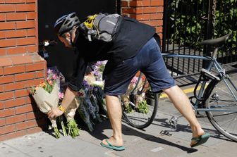 L&#39;attacco alla moschea di Londra, cosa sappiamo 24 ore dopo