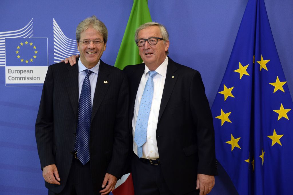 Gentiloni - Juncker (Afp)&nbsp;