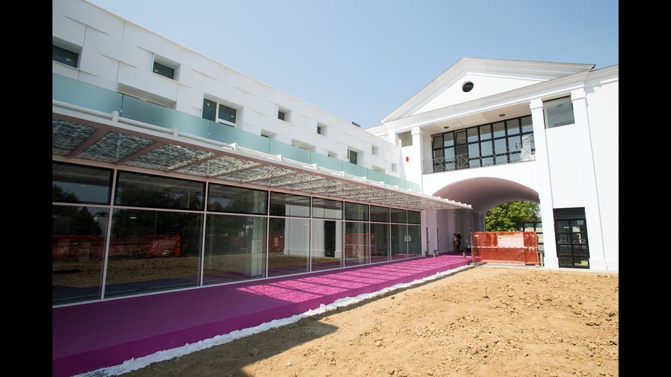 A ottobre, poi, partir&agrave; il corso organizzato dalla Fondazione in Architettura della moda. Al via anche la &quot;Fall-Winter school in Archivi della moda: Heritage managment&quot;, ovvero il primo corso checodifica e raccoglie le esperienze della disciplina cartografica e archivistica in ambito fashion.