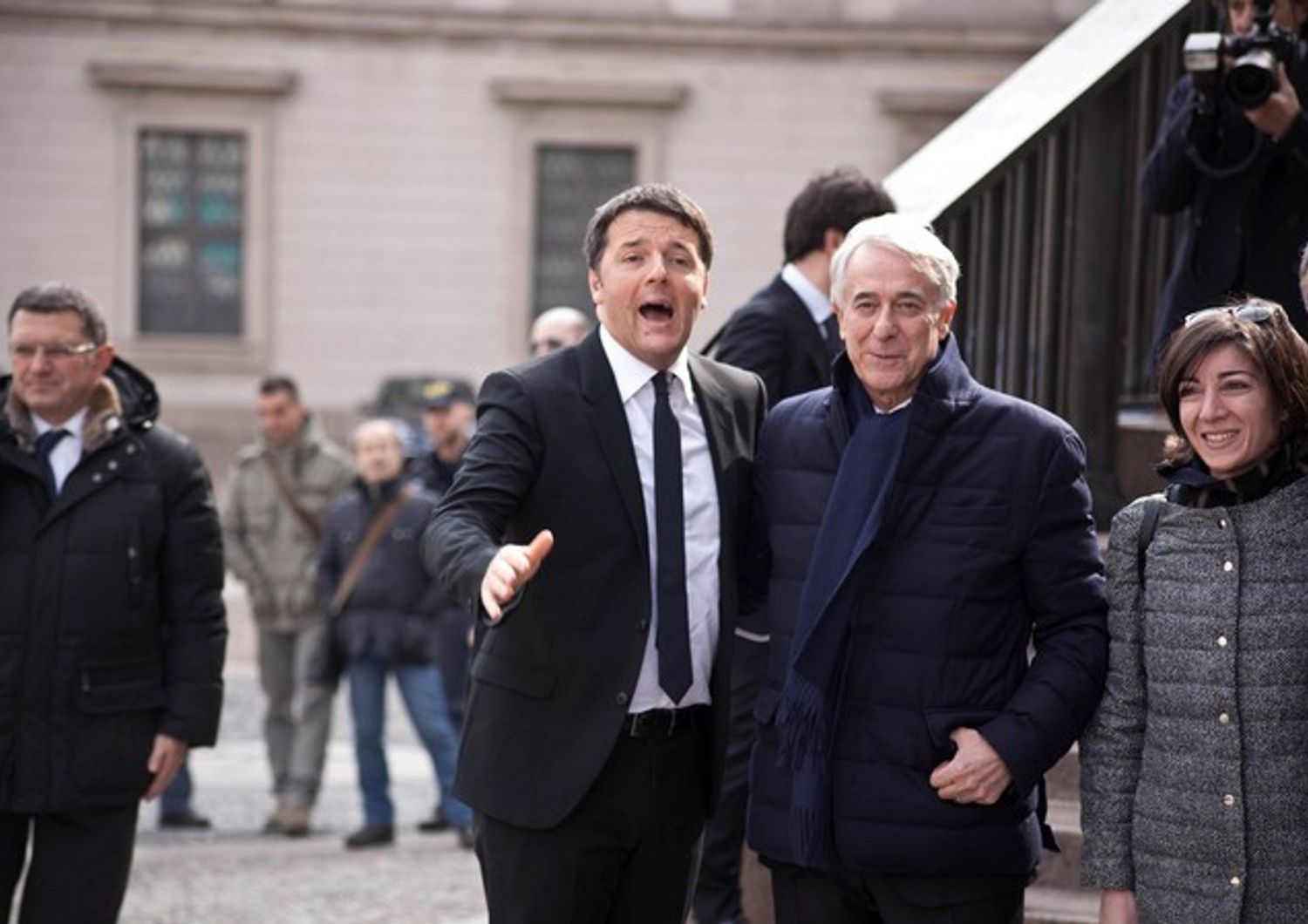 A sinistra si apre il processo a Renzi. E lui chiude all&rsquo;Ulivo 2.0