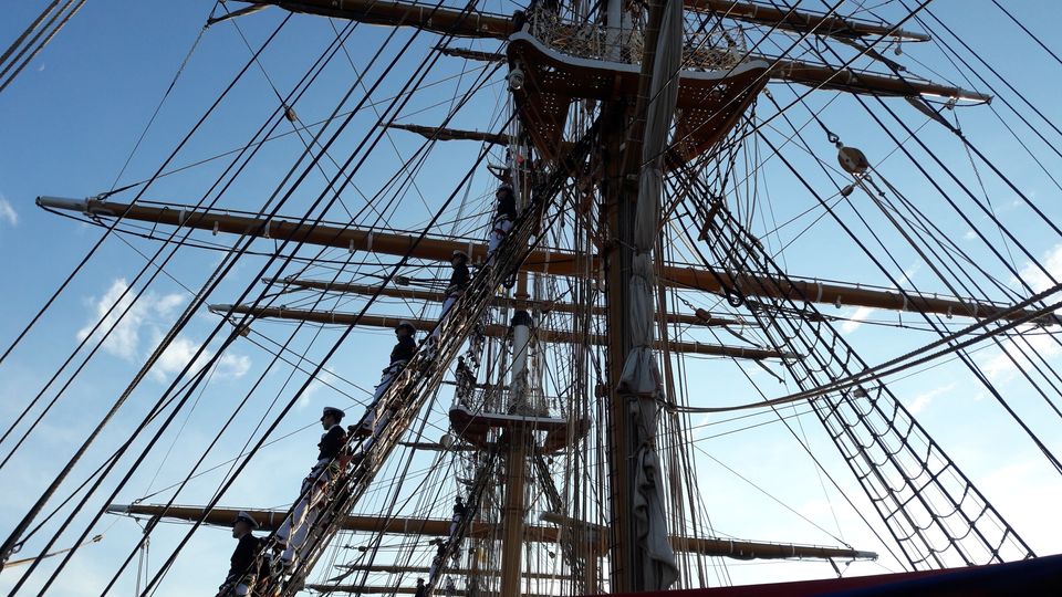 La Vespucci alla rada nel porto di Montreal per festeggiare i 150 del Canada.Nicola Graziani - Agi