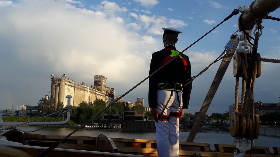 La Vespucci alla rada nel porto di Montreal per festeggiare i 150 del Canada.Nicola Graziani - Agi