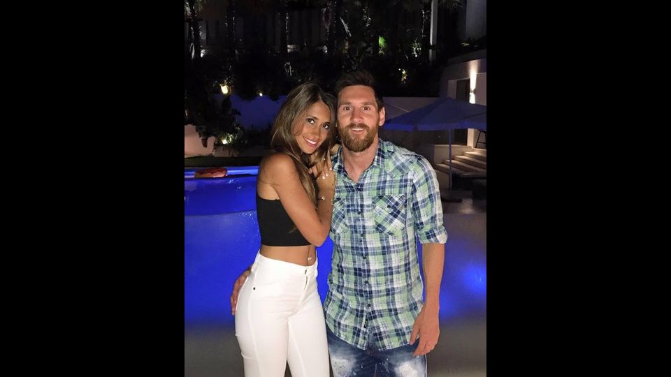 &nbsp;Antonella Roccuzzo e Leo Messi