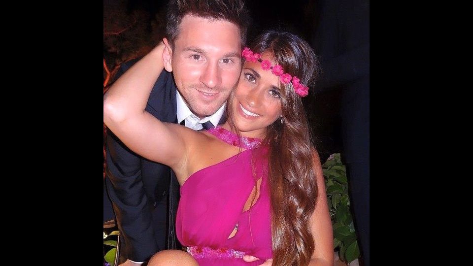 &nbsp;Antonella Roccuzzo e Leo Messi