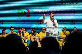 &nbsp;Manifestazione Renzi a circoli Milano (Agf)