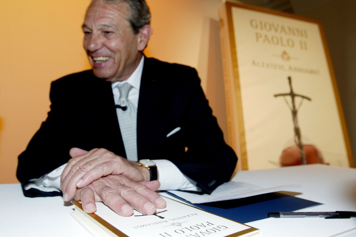 &nbsp;Joaquin Navarro-Valls