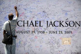 &nbsp;La tomba di Michael Jackson