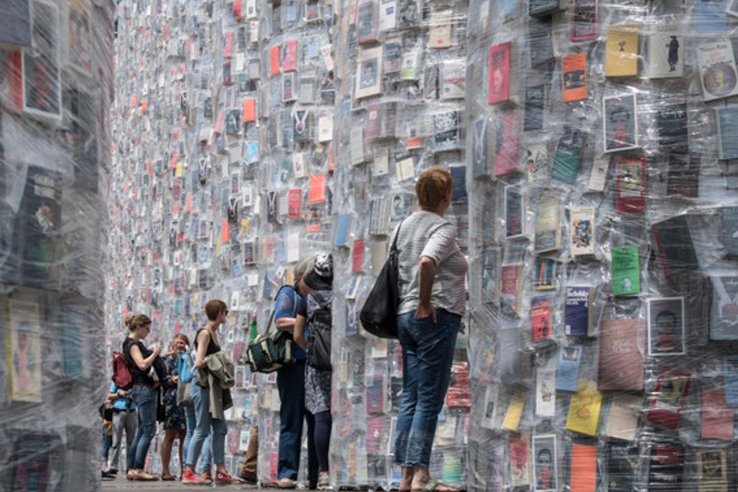 Il Partenone dei libri di Marta Minujin&nbsp;