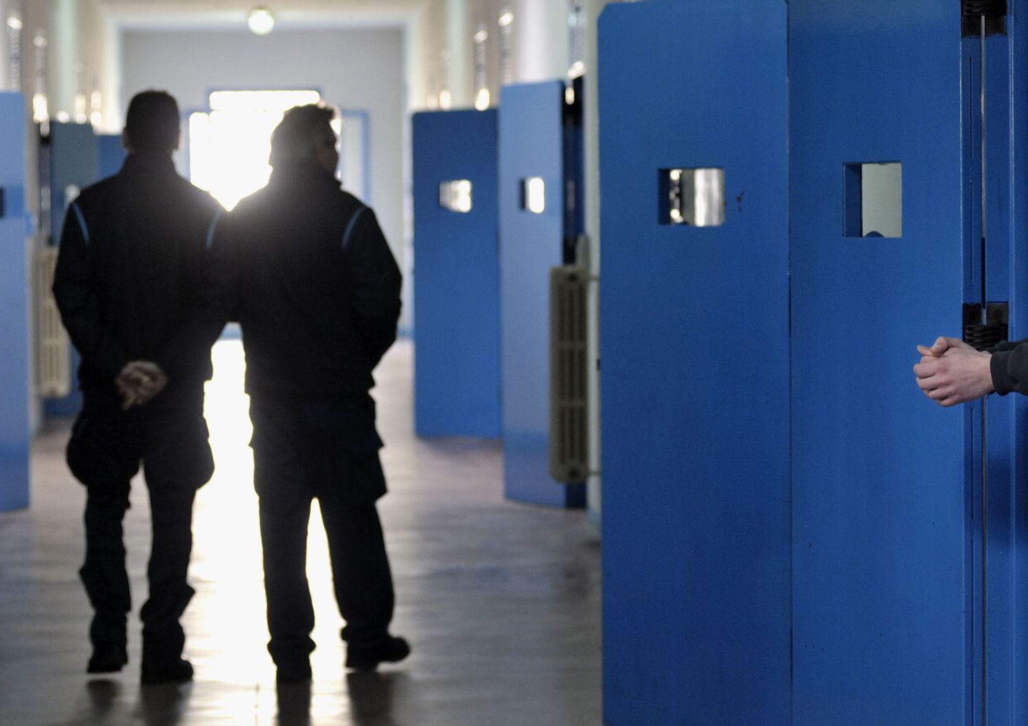 Agenti polizia penitenziaria