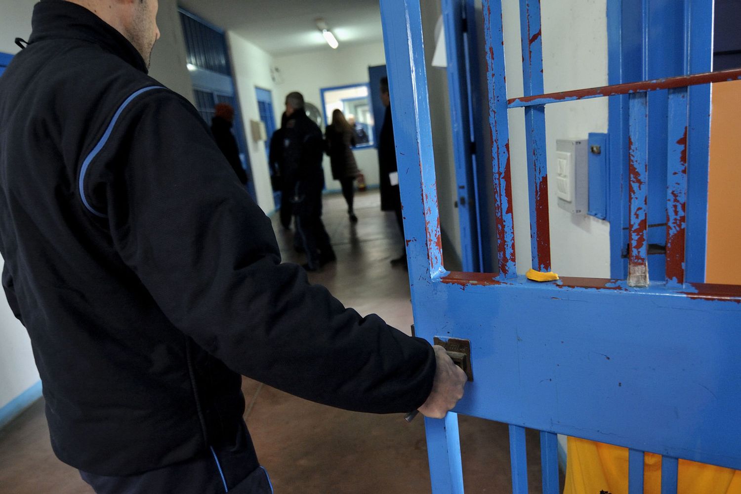 &nbsp; Agenti polizia penitenziaria