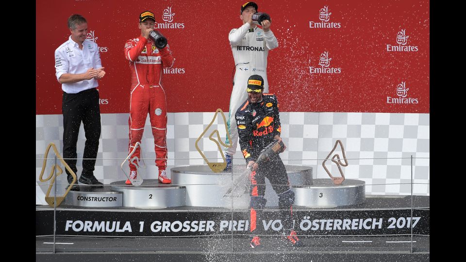 &nbsp;Bottas, Vettel e Riccardo sul podio del Gp d'Austria (Afp)