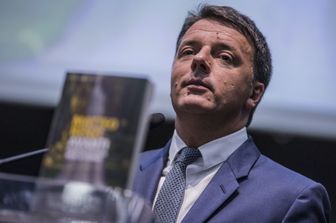 Matteo Renzi presenta il suo libro Avanti, perch&eacute; l'Italia non si ferma (Agf)&nbsp;