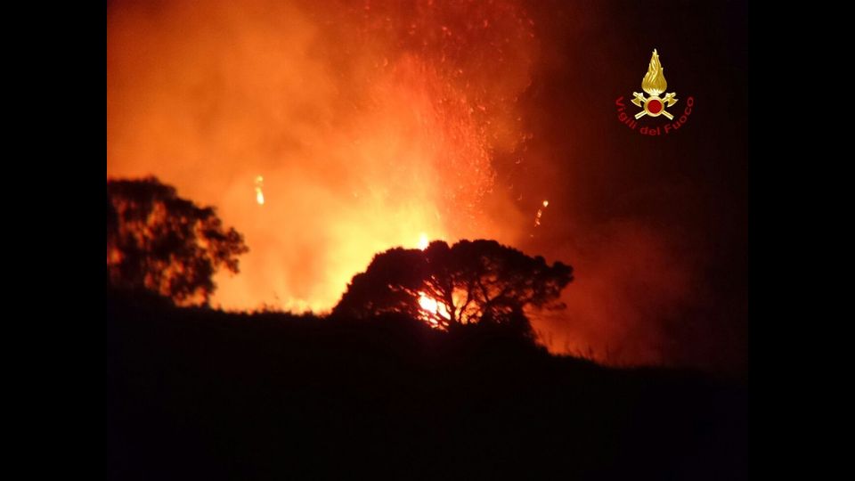 &nbsp;Messina incendi boschiviFoto: Vigili del Fuoco