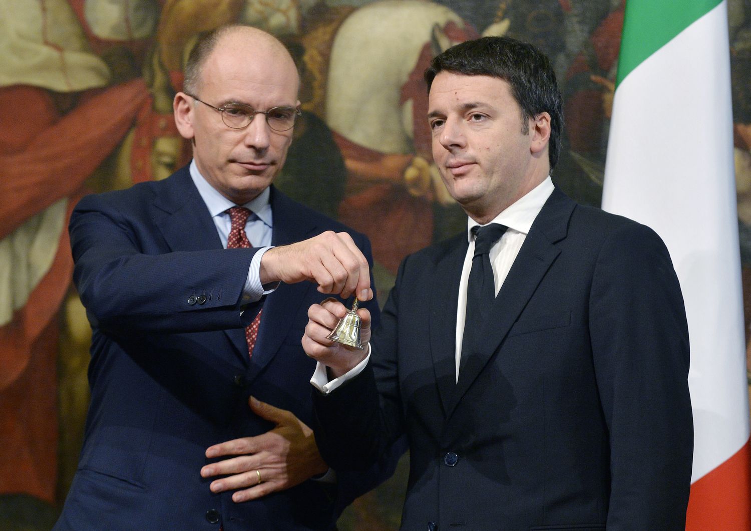 Passaggio di consegne da Enrico Letta a Matteo Renzi, 22/02/2014 (Afp)&nbsp;