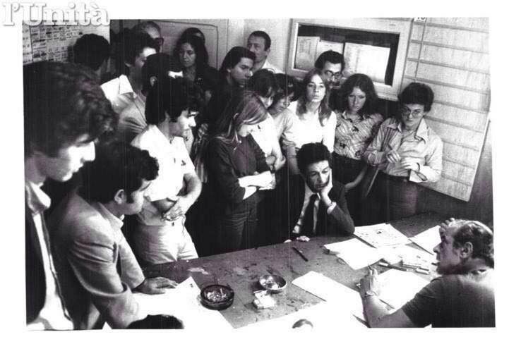 Francesca Re David (vestita di bianco alle spalle i Enrico Berlinguer) negli anni '70.