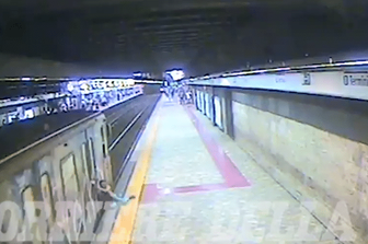 &nbsp;Video donna metro Roma
