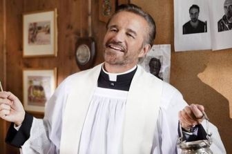 Christian De Sica in una scena di 'Colpi di fulmine' di Neri Parenti del 2012